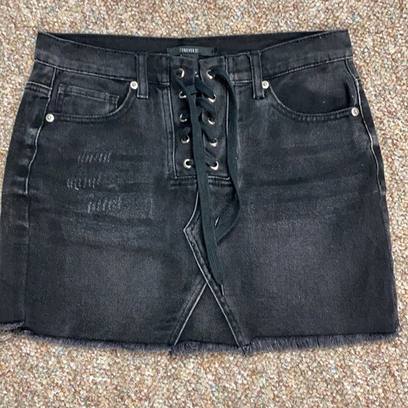 Forever 21 black jean tie up skirt.size medium - Picture 4 of 11